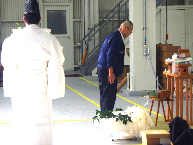 第三工場改装完成　お祓い